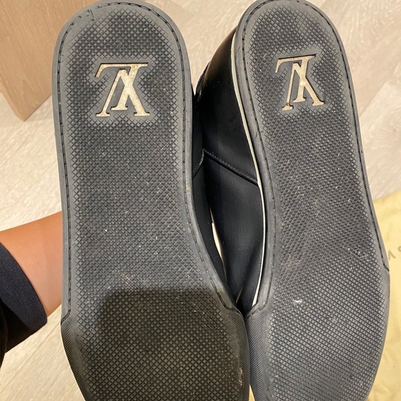 Men’s Louis Vuitton high tops - Picture 4 of 4